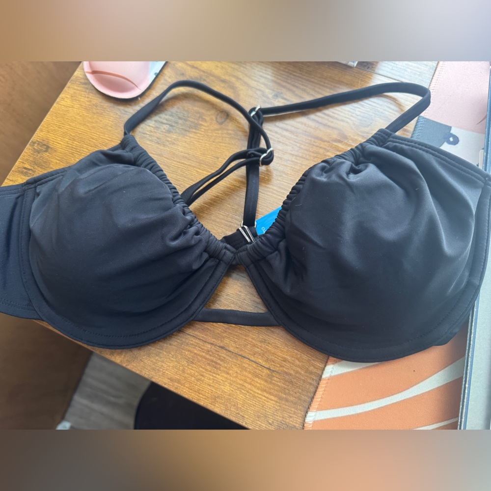 Cupshe Black Underwire Bikini Top